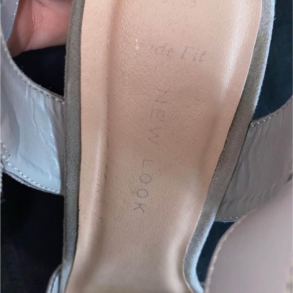 Open Toe Grey High Heels New Look - Picture 3 of 4